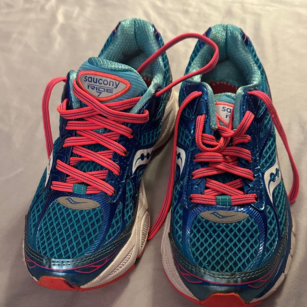 Saucony Ride 7 Women's Teal and Pink Athletic Shoes